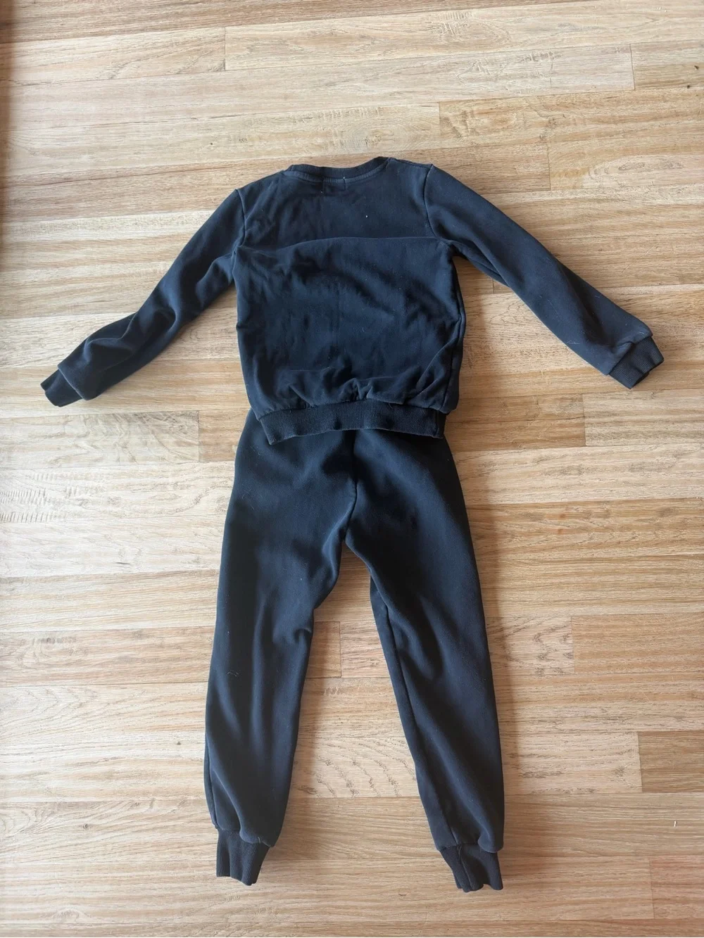 Lola + The Boys Black Sequin Star Sweatshirt and Sweatpants